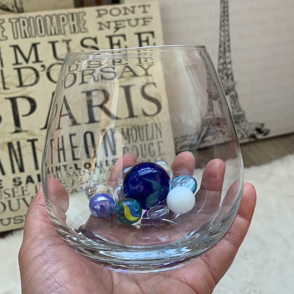 2.5"x4" glass vase with glass beads - Picture 5 of 5